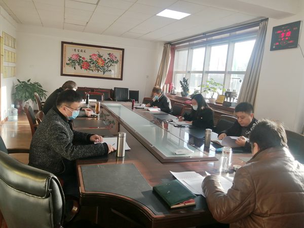 区研院召开2020年度民主生活会