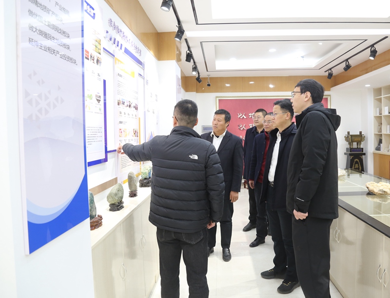 陕西建工新型建设有限公司与陕西地矿区研院有限公司共谋新能源产业发展新路径